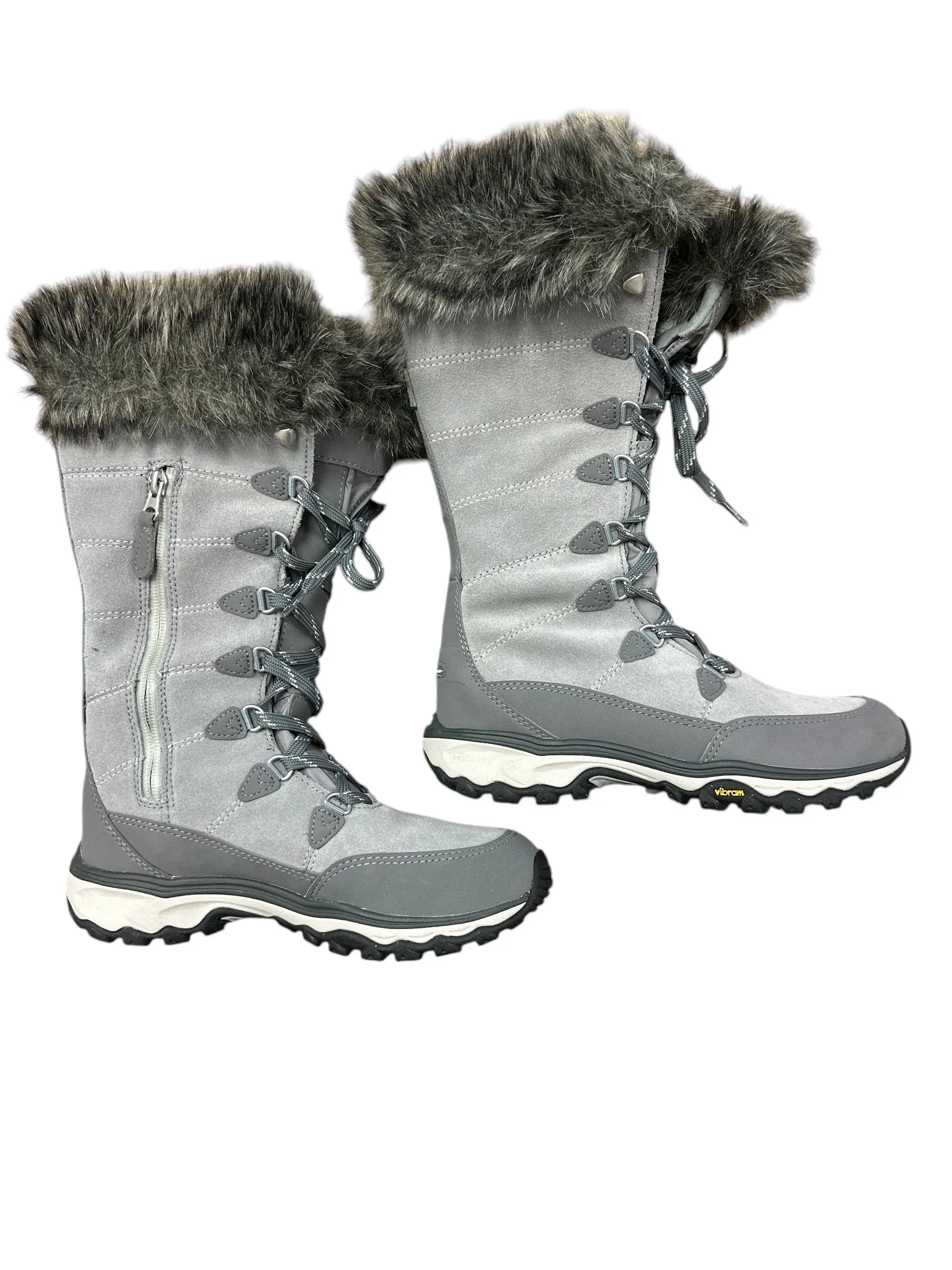 Boots Snow By Clothes Mentor In Grey, Size: 6