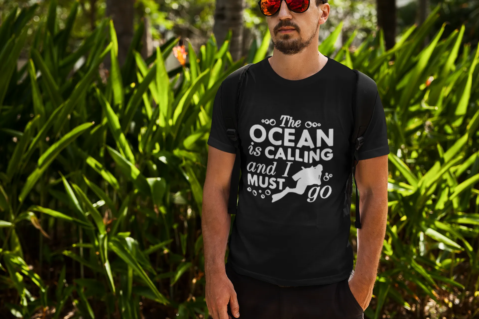 Scuba diving T-Shirt for Men | The ocean is calling