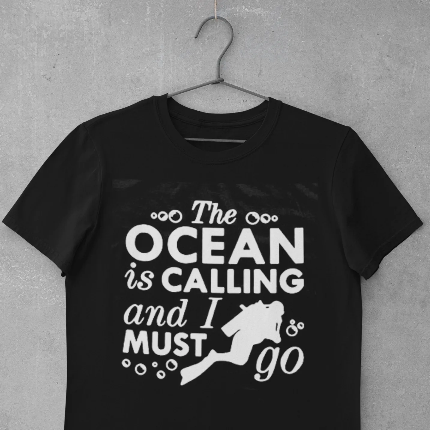 Scuba diving T-Shirt for Men | The ocean is calling