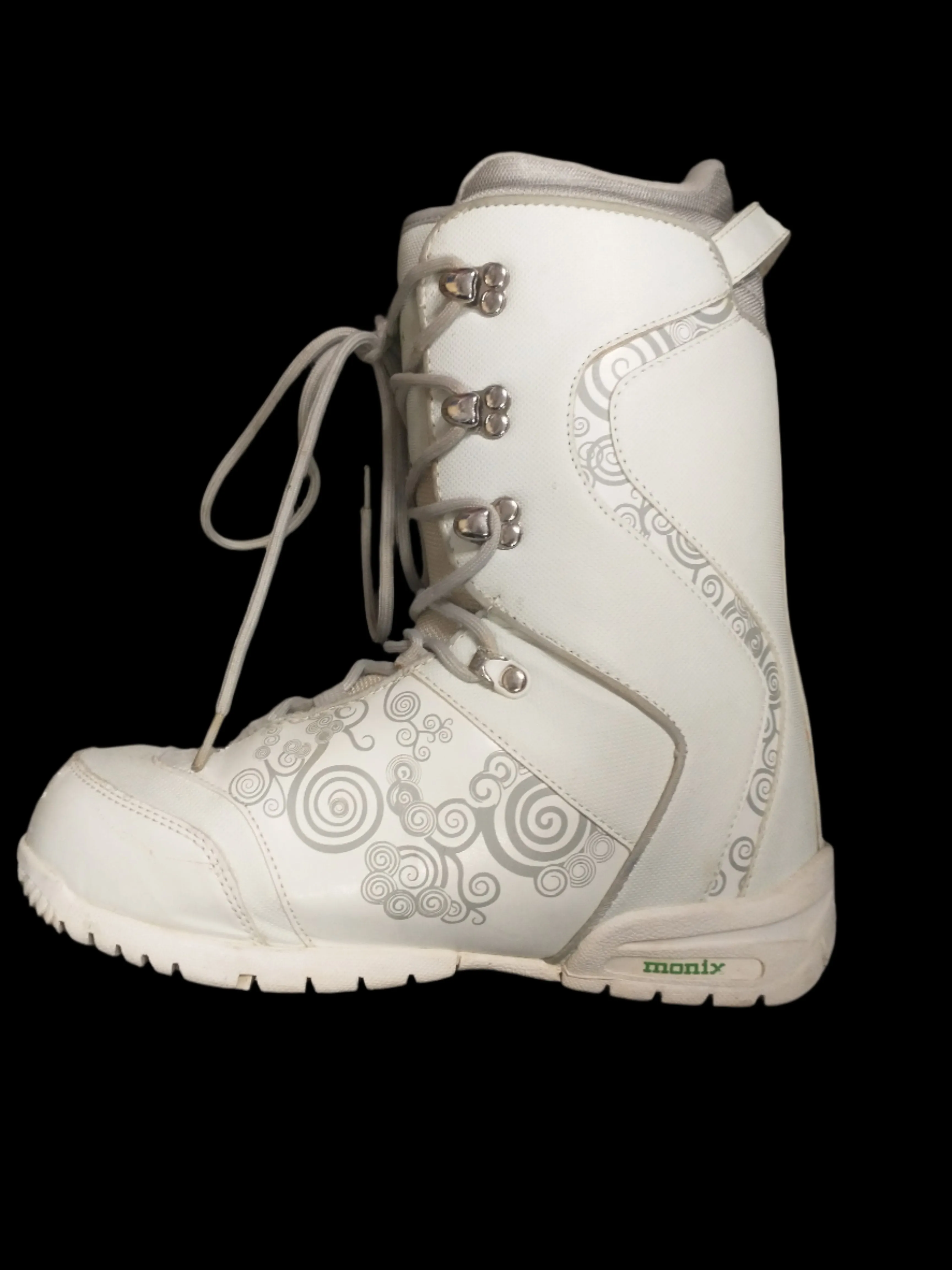 Used Monix Women Size 9 Snow Boots