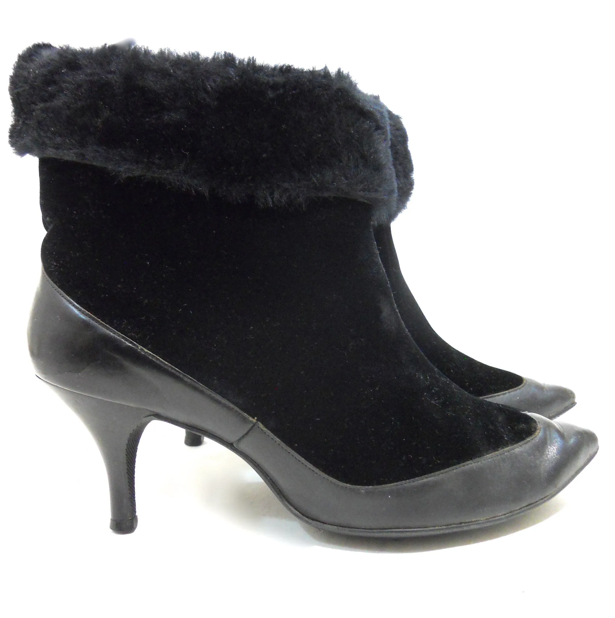 Vampy Black Velvet & Faux Fur Winter High Heel Boots circa 1960s